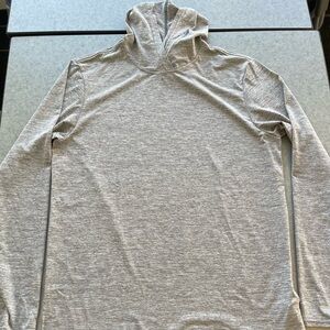 Men’s Patagonia long sleeve hooded shirt, gray, medium.  Authentic. Lightweight